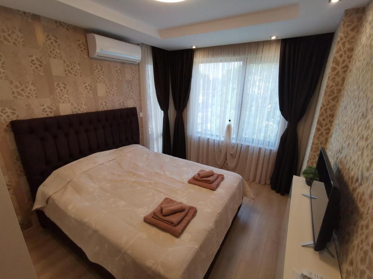 City Center Lux Apartment Varna Eksteriør billede